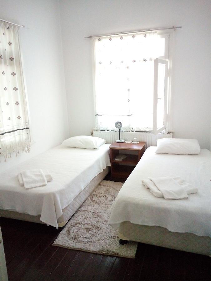 Mavi Pension Hotel Ayvalik Ngoại thất bức ảnh